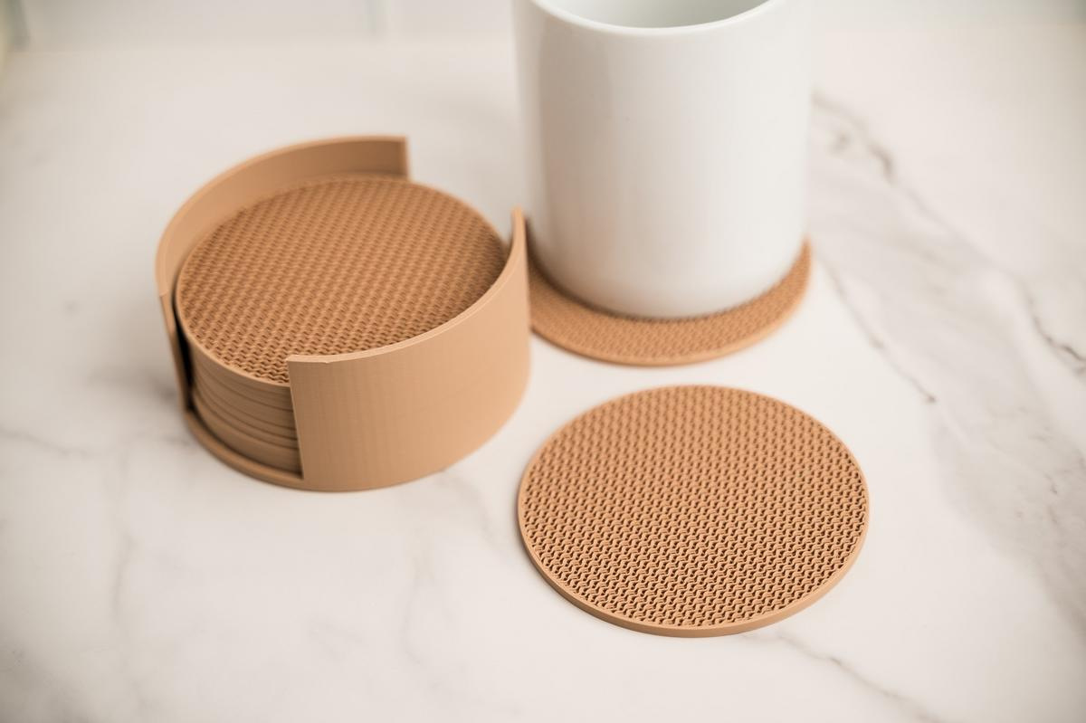 Podložka pod pohár 9x9x0,4cm plastová balenie 6ks