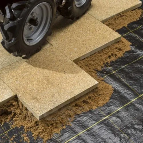 Tkaná podkladová textília GARDENKUS KLC 1,6 × 50 m čierna 100 g/m² 6
