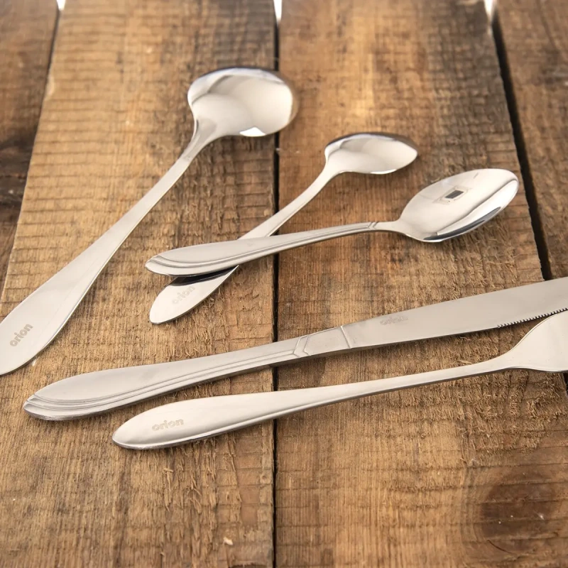 Príbory Satin 24 dielov – nerezová sada príborov s vyrytým vzorom v darčekovom balení 1