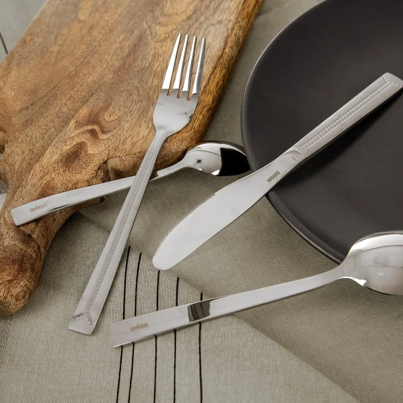 Príbory BRIGHT 24 dielov – luxusná sada nerezových príborov v darčekovom balení 1