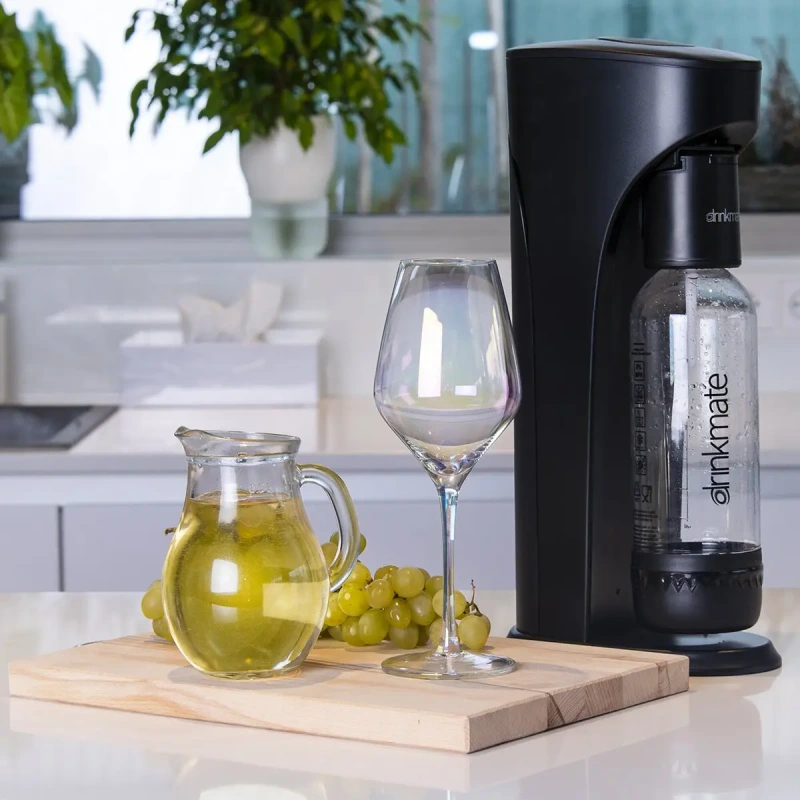 Výrobník sódy a sýtených nápojov DrinkMate AquaDream | Domáca sódovka 1,1 l 6