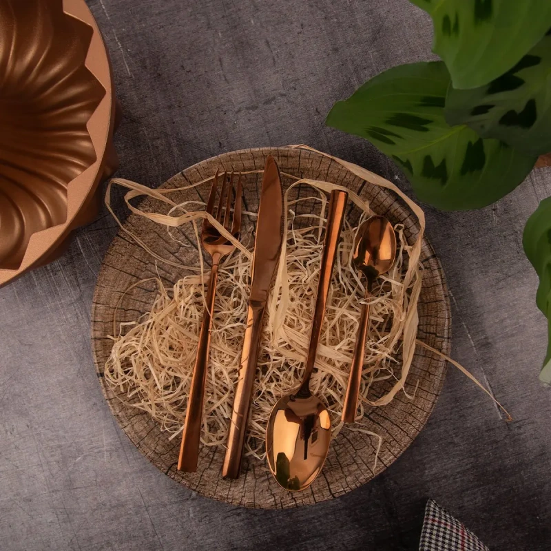 Príbory COOPER 24 dielov – luxusná mediová sada nerezových príborov 3