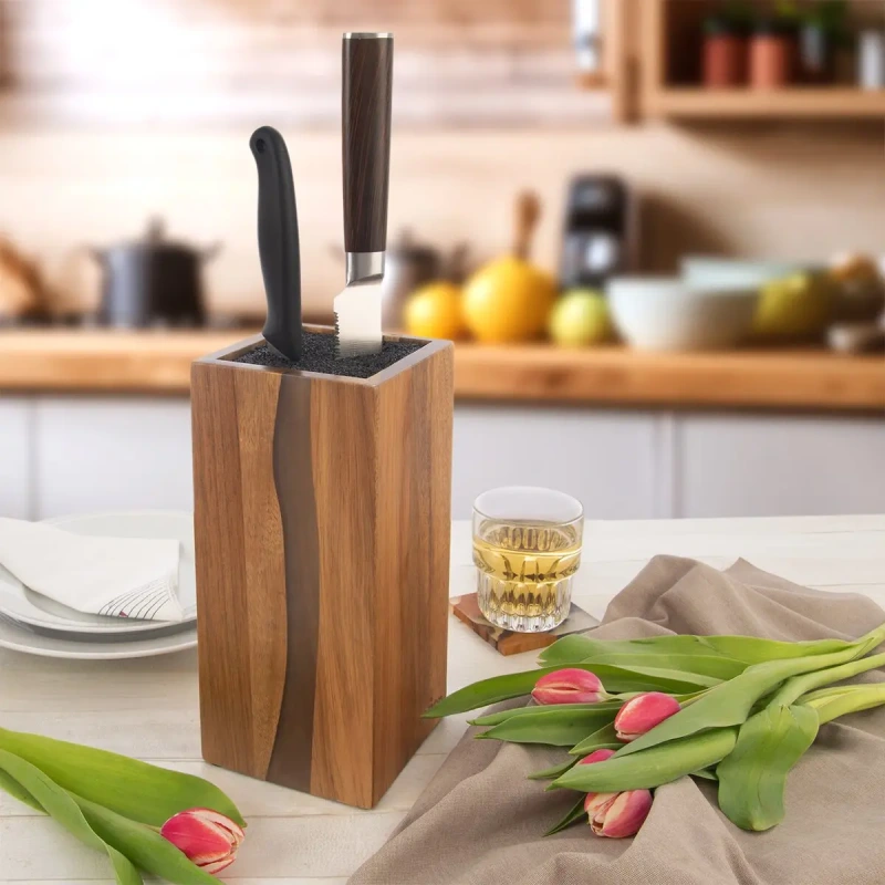 Stojan na nože RIVER – akáciové drevo a živica (10,5 × 11 × 23 cm) 1