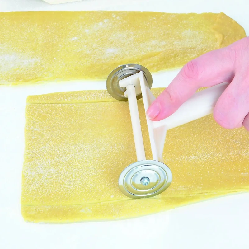 Strojček na rezance FRANCESCO – ručný strojček na cestoviny a ravioli 3